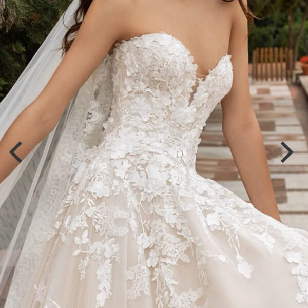 Pronovias